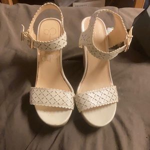 Jessica Simpson Cream Wedges